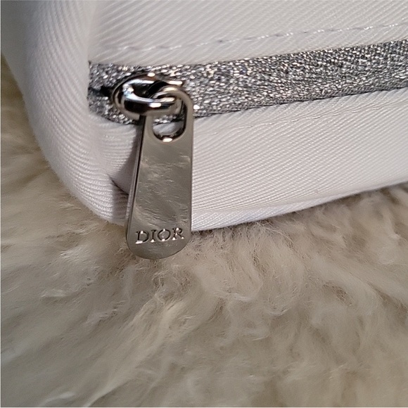 Dior cosmetic bag - Picture 4 of 5